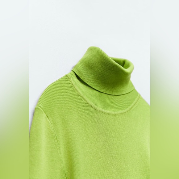 BASIC RIB KNIT SWEATER
LIGHT GREEN - Picture 8 of 8